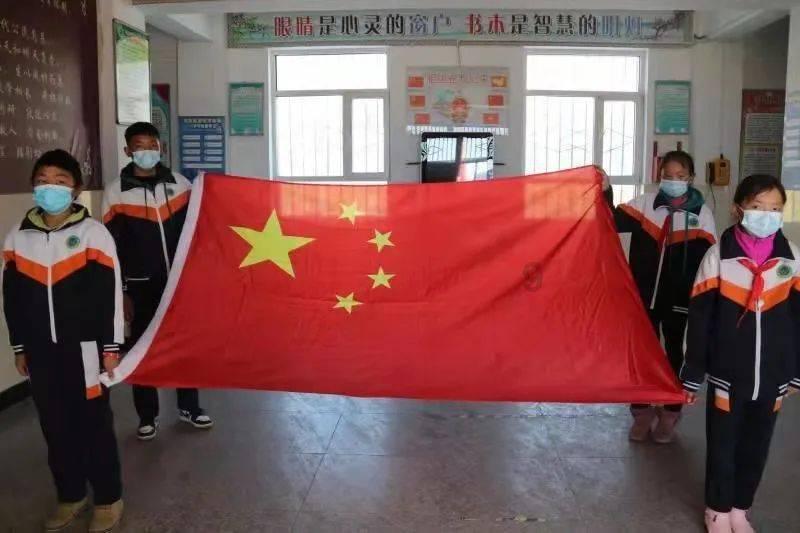 速读2024年北京市政府工作报告 ｜ 2023年北京获准向公众开放的生成式人工智能大模型产品占全国近一半
